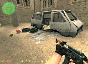 ÚJDONSÁGOK Talán épp ennek köszönhetõen a grafikai rendszer a Doom 3-éhoz hasonlóan valószínûleg messze nem bír el annyi objektumot, mint a Far Cry dzsungelre optimalizált, mûalkotás szintû motorja,