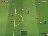 sport fifa 2005 EGY GYORS TÁMADÁS Fontos döntések sorozata 1 2 A két ék egymásnak passzolva próbálja a hét hátvéd között kapura lõni a labdát.