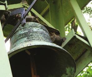 6. A KELENVÖLGYI SZENTHÁROMSÁG PLÉBÁNIA 487 A leendô plébánia határa 1928-ban: északon a gyôri vasút, nyugaton a pécsi vasút, délen a Méhész u. északi sora, keleten a Rózsavölgyi-patak.