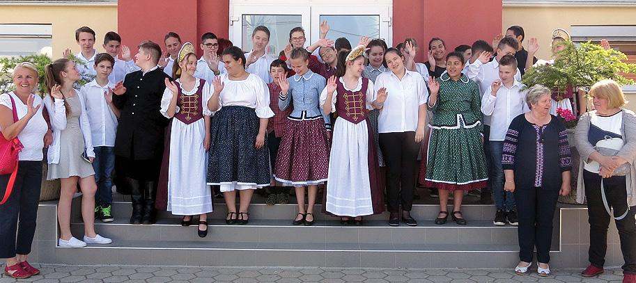 intézményi hírek 11 Szlovénia, Magyarország, Horvátország és Ausztria. A második napon, reggeli után Muraszombat felé vettük az irányt.
