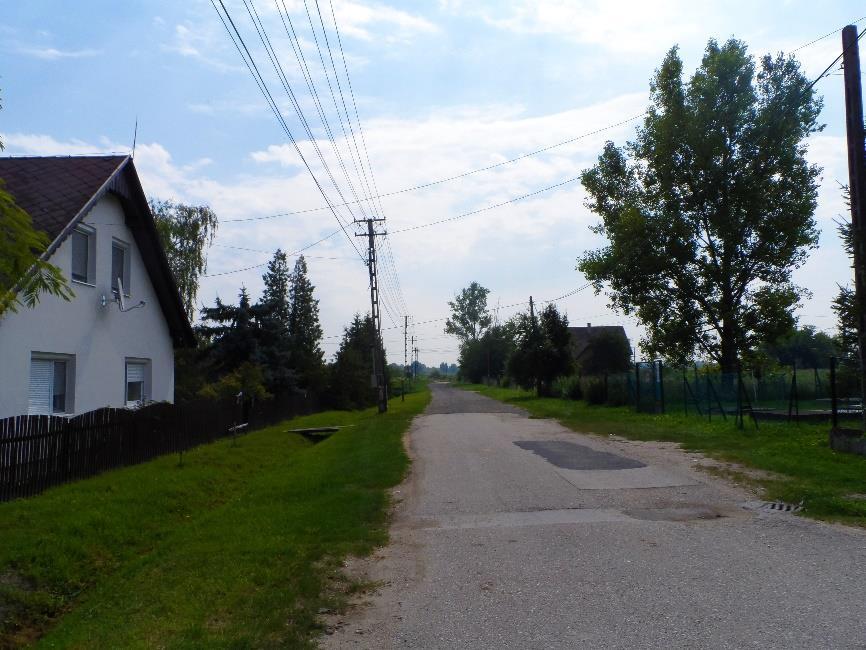 C) FALUSIAS JELLEGŰ LAKÓTERÜLET Moha lakóterületeinek nagy része a második világháború idején elpusztult, illetve utána épült újjá.