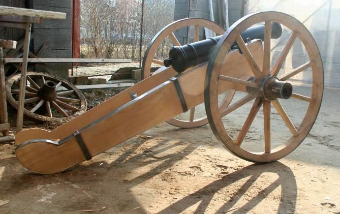 A két fő hagyományőrző honvédet Óbudán toboroztuk, így Óbuda nemcsak a támogatással, hanem a gyakorlatban is részt vállalt a 1848/49-es szabadságharc hagyományőrző Budai 2.