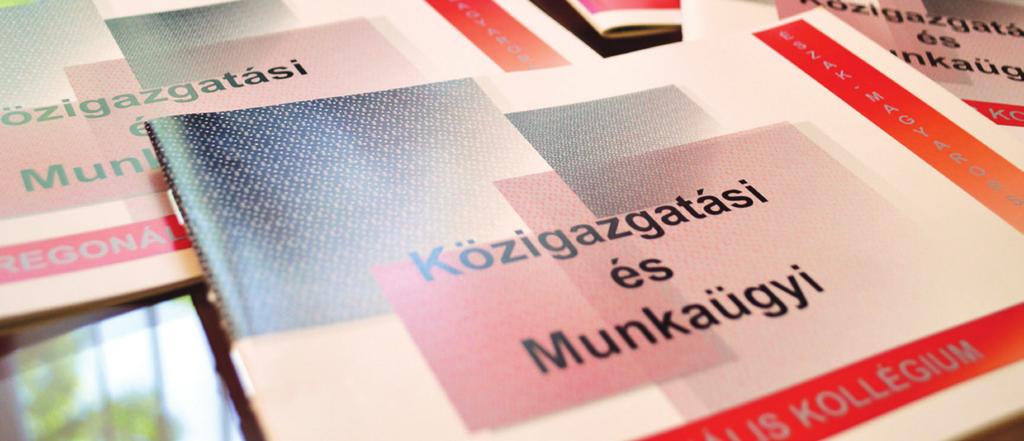 Bírósághoz való hozzáférés Kommunikáció Kiadványok A KMRK-k nemcsak a bírósági szervezeten belüli, hanem az azon kívüli kommunikációra is nagy hangsúlyt fektetnek.