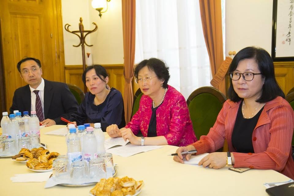 Jiangxi tartomány küldöttsége 3 napra érkezett hazánkba, egy napot töltöttek Miskolcon és 2017. június 27-én, kedden folytattunk tárgyalásokat a Megyeházán.