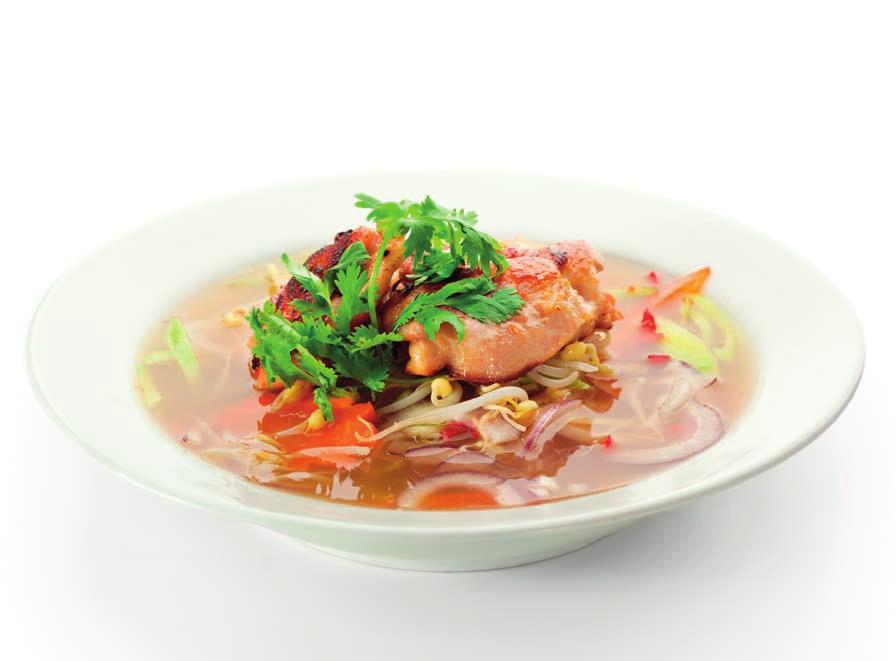- - Fish soup with tarragon and salmon, served with vegetables - Fischsuppe mit Estragon und Lachs, serviert mit Gemüse Pontytepertő káposztasalátával, céklával, 1 600.