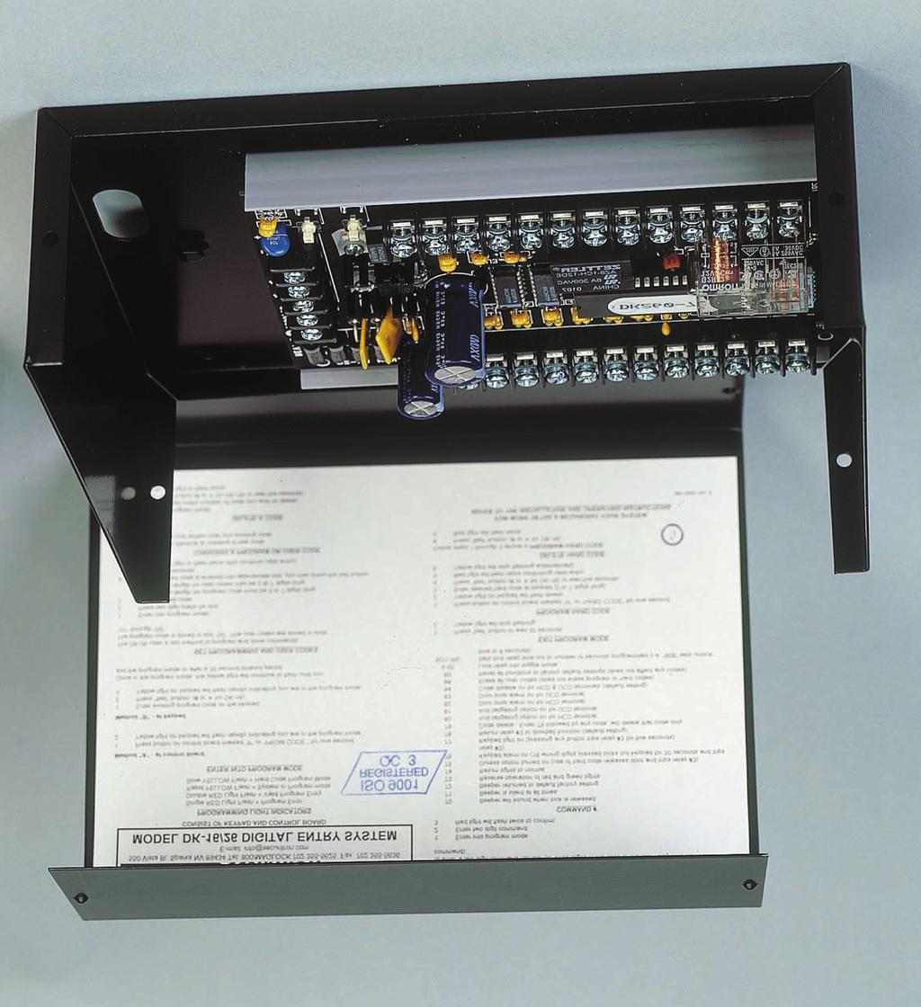 TES elektromágnesek TESMG ZIUR Elektromágnes beszerelõ szett üvegajtókra z üvegajtó szerelési idom lehetõvé teszi a rászegzõs TESMG elektromágnes felszerelését egy üvegbõl készült ajtóra.