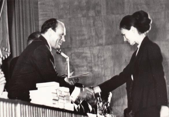 Babits Edit (SZTE): Mozaik az Eötvös József Fõiskola múltjából módszertan a képzés kezdeti éveiben III. SZEKCIÓ Elnök: Prof. Dr. Pukánszky Béla (SZTE) 1051-es terem Prof. Dr. Golnhofer Erzsébet (ELTE) Prof.