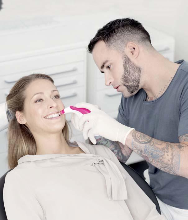 Kongresszus Magyar Fogorvos 2018/3 139 Disease Severity and Complexity of Management Stage I Incipient Periodontitis Stage II Moderate Periodontitis Stage III Severe Periodontitis with potential for
