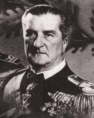 57 Horthy Miklós, a Magyar Királyság kormányzója (1920 1944) Horthy kitûnõen megfelelt a kormányzó reprezentációs feladatainak.