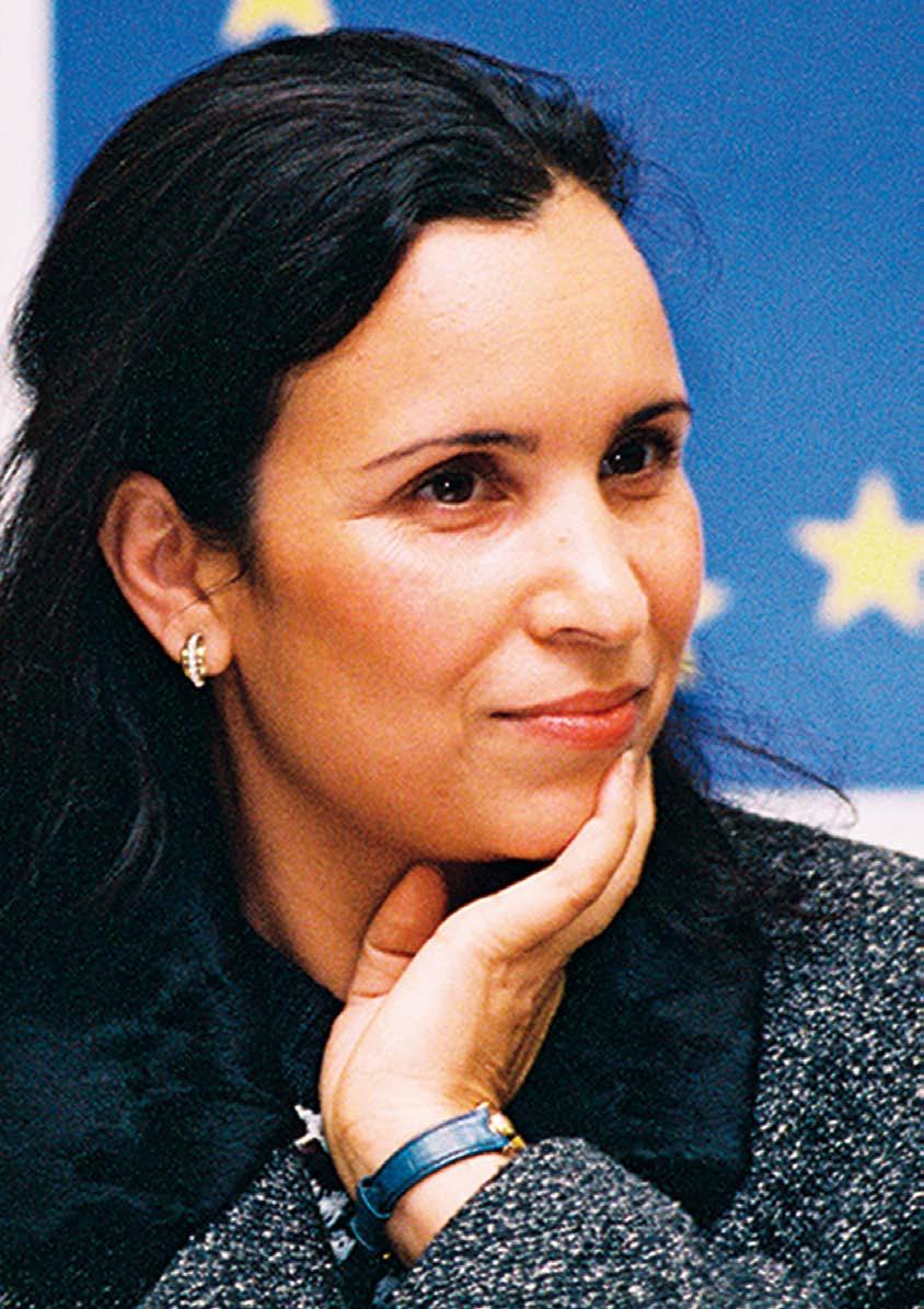 1997 Szalíma Gazáli Szalíma Gazáli algériai újságíró, író és nőjogi aktivista.
