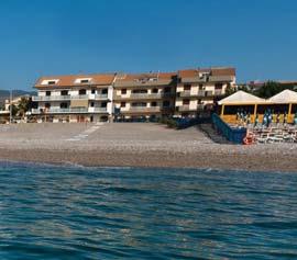 SAMIRA Residence**** - Fondachello/Mascali (Taormina 15 km) Egész évben foglalható és nincs kötött turnusváltás! Elő- utószezonban akár min. 3 éjszakára is! Csoportoknak kedvezmény! (min. 25/max.