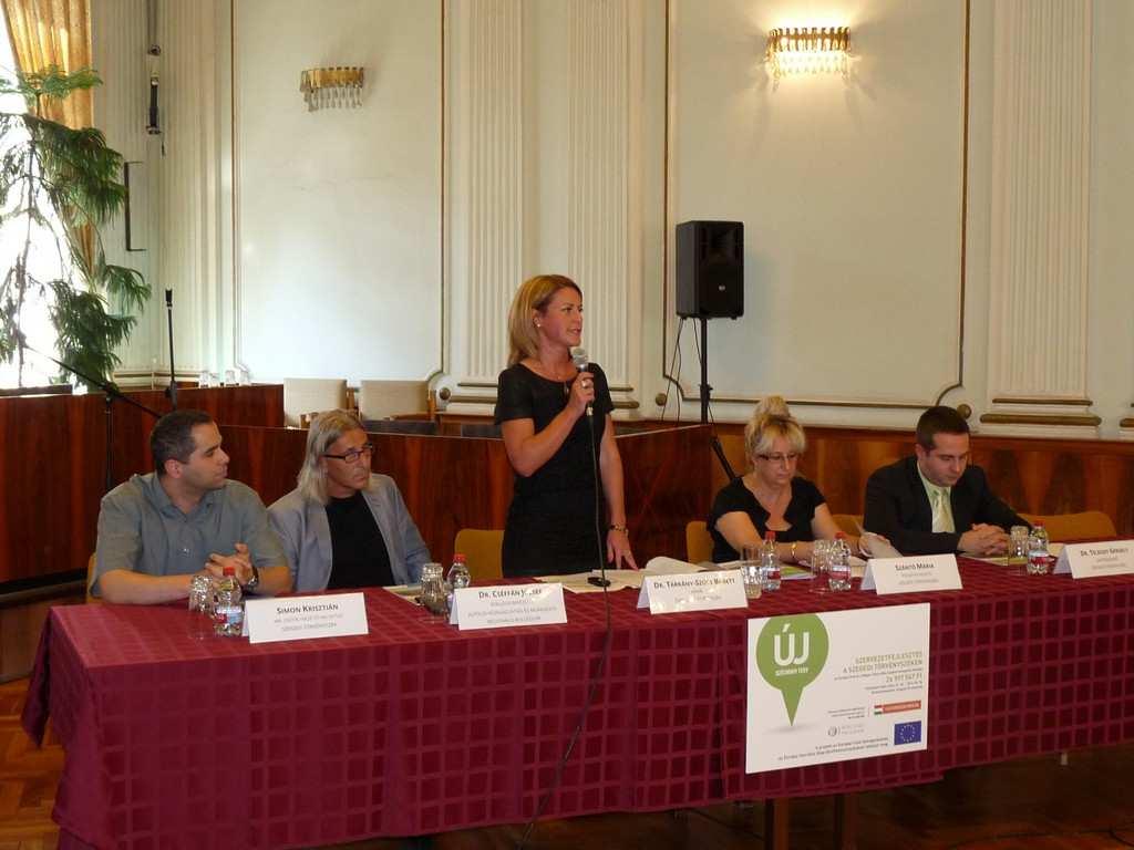 III. 3. TUDÁSMEGOSZTÁS A törvényszék pályázatában a bevezetett jó gyakorlatok megosztása érdekében mindhárom tudásmegosztási szint teljesítését vállalta.