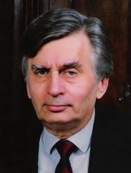 Antall József Antall József (1932 1993) hazánk nagyszerű politikusa volt, aki fiatalon részt vett az 56-os forradalomban, jelentős szerepet vállalt a rendszerváltás előkészítésében, majd ő lett