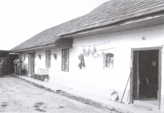római kor telephelyeit. Először 1252-ben említi okirat a községet Zalka alakban.