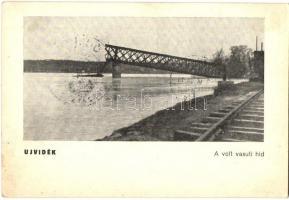 21668.