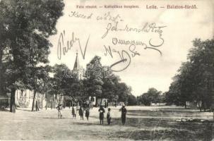 üdülőtelep, csónakáz