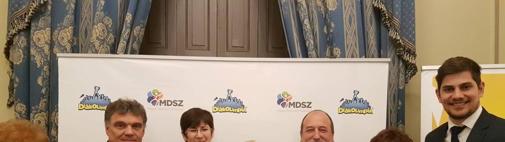 Az idei évben is A Tanév Legeredményesebb Diákolimpia testnevelője díj is átadásra