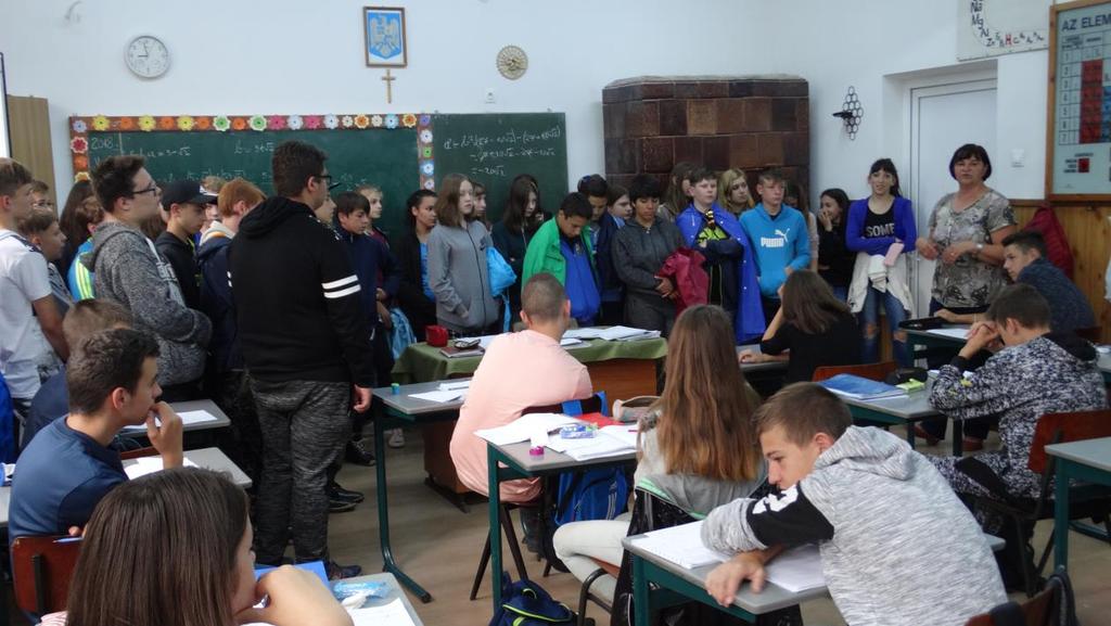 Miután az iskola igazgatója bemutatta az intézményben folyó munkát,