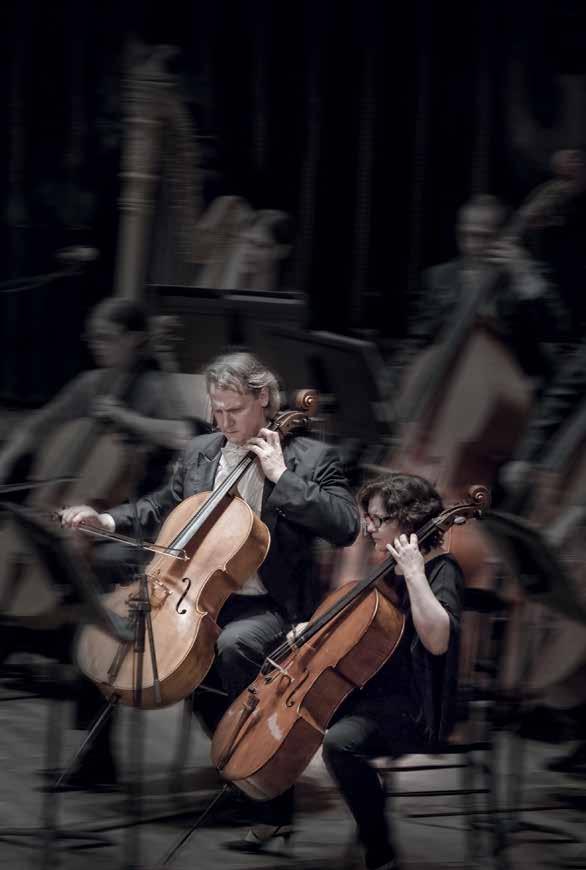 Ugyanebben az évben első helyen végeztem a Popper Dávid csellóversenyen. Ezután a Budapesti Vonósok, majd az Auer Quartet tagja lettem.