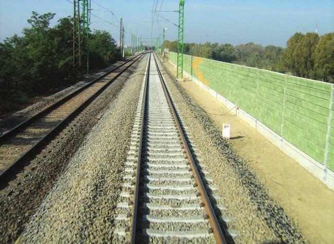 EU Program Igazgatóságon, 2007-től pedig a Nemzeti Infrastruktúra Fejlesztő Zrt.- nél volt projektvezető. 2010-ben tért vissza a MÁV Zrt.