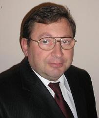 Kovács Károly okl. gépészmérnök ny. MÁV mérnök főtanácsos ügyvezető EDKOPRESS Kft. Magyar vasút, villamos és/vagy dízel vontatás?