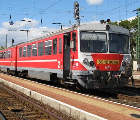 évi berlini InnoTranson bemutatta egy német V100-as mozdony átépítésével megalkotott dízelmotoros és akkumulátoros tolatómozdonyát.