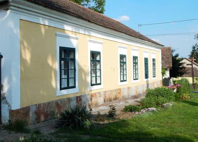 (Jobb felső kép.