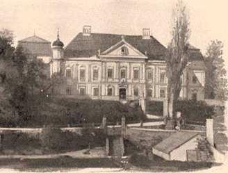 A községgel kapcsolatos első írásos adatot 1219-ből a váradi regest-rumban találták, mely szerint a jeruzsálemi Szent János lovagrendnek volt itt rendháza.