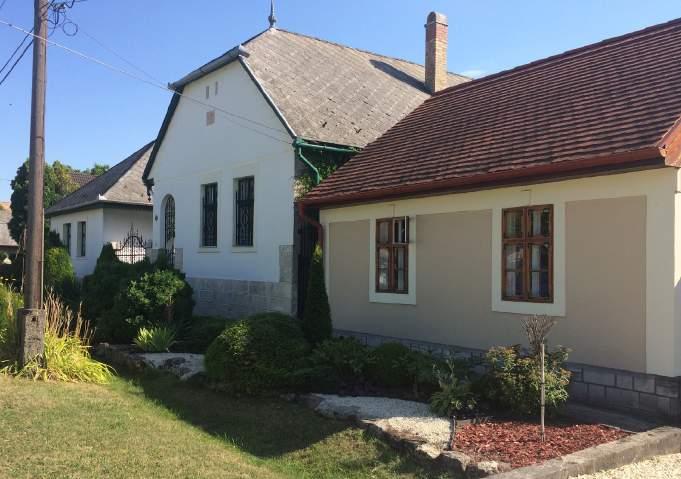 66 ETYEK ETYEK 67 MAGASSÁG Az épületek magassága az utcakép, a légtérarány és a benapozás szempontjából egyaránt fontos.