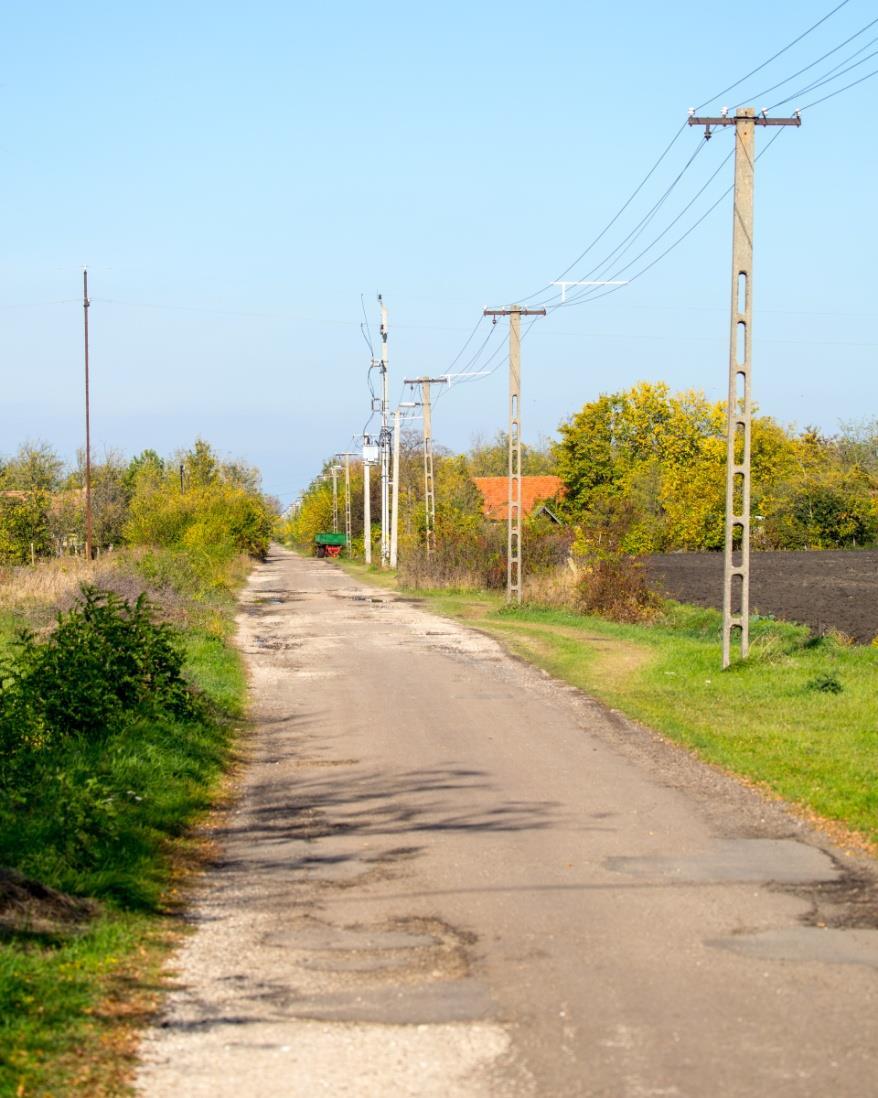 Az épületek az utcavonalra merőlegesek, a