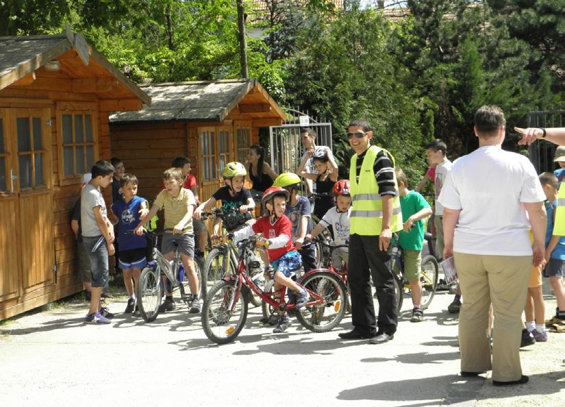 május 12. szombat 10.