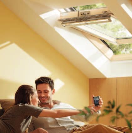 Premium VELUX INTEGRA elektromos tetőtéri ablak Előnyei Intelligens nyitás-zárás: Automata tetőtéri ablak beépített motorral, esőérzékelővel és VELUX INTEGRA érintőképernyős vezérlővel Elektromos