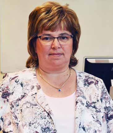 Kecskeméti SZC Kada Eek Közgazdasági Szakgimnáziuma Már középiskoában ehatározta, hogy ennek a szakmának, ietve a szakma tanításának szentei az éetét, ameyhez nagyban hozzájárutak a 25 éves