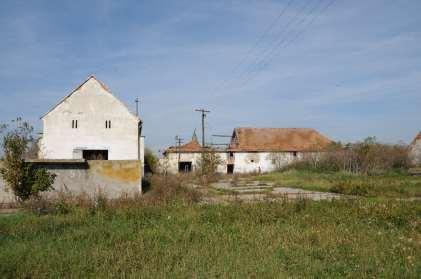 lakóház 308-310. hrsz. - Kossuth utca 83. lakóház 291. hrsz. - Kossuth utca 99. lakóház 185. hrsz. Kissitke: - József Attila utca 3. major 545. hrsz. - József Attila utca 4. major 566-568. hrsz. - József Attila utca 5.