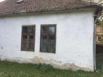A mai szélesebb, aránytalan ablakok sokszor idegenül hatnak a