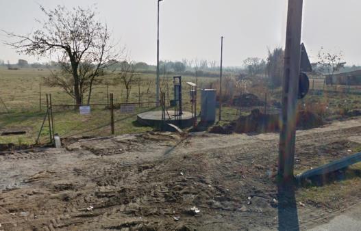 A magas-építményeken kívül számos közmű műtárgy is alakítja a település arculatát.
