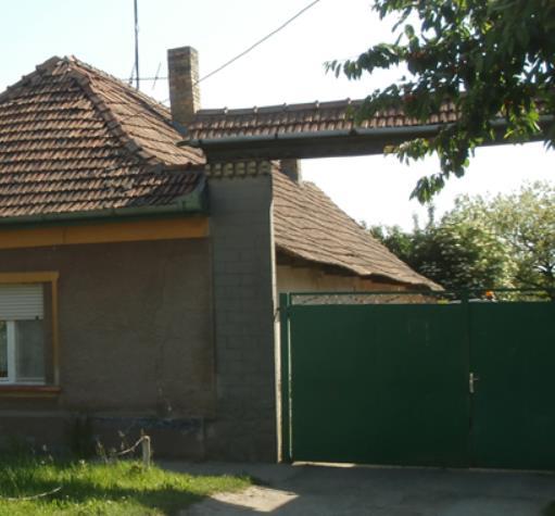 az alábbi képeken. 130 212. Nagykapuk (Vasút utca 32, Vasút utca 9.