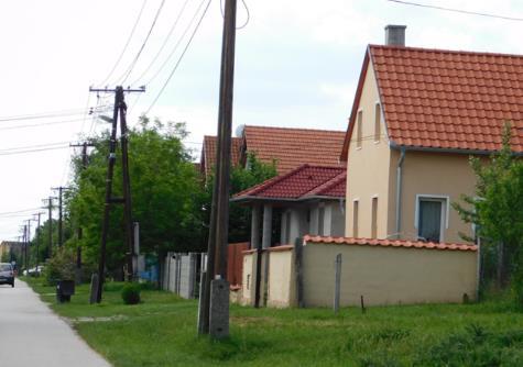 73. Az újabb beépítésű lakóterületek Megfigyelhető a faluban néhány olyan utca,
