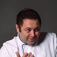 OKTATÓK GÁLICZ ISTVÁN A konyhai gazdálkodást és irányítást Sous Chefként gyakorolta a Polo étteremben 2000-től.