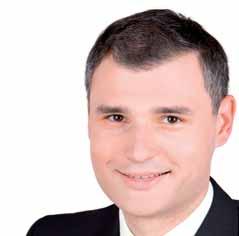 číslo 7 13. februára 2009 Moderátor Ľubomír Bajaník (31) zápasil s nepríjemnou chorobou Ohrozil ho nebezpečný vírus! Už dlhé roky sa nám prihovára z televíznej obrazovky.
