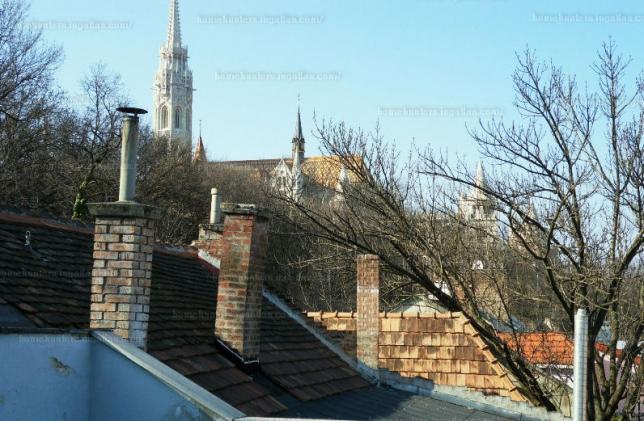 eladó Váralja 487 m² 320 m² UI-L182R Váralja I.