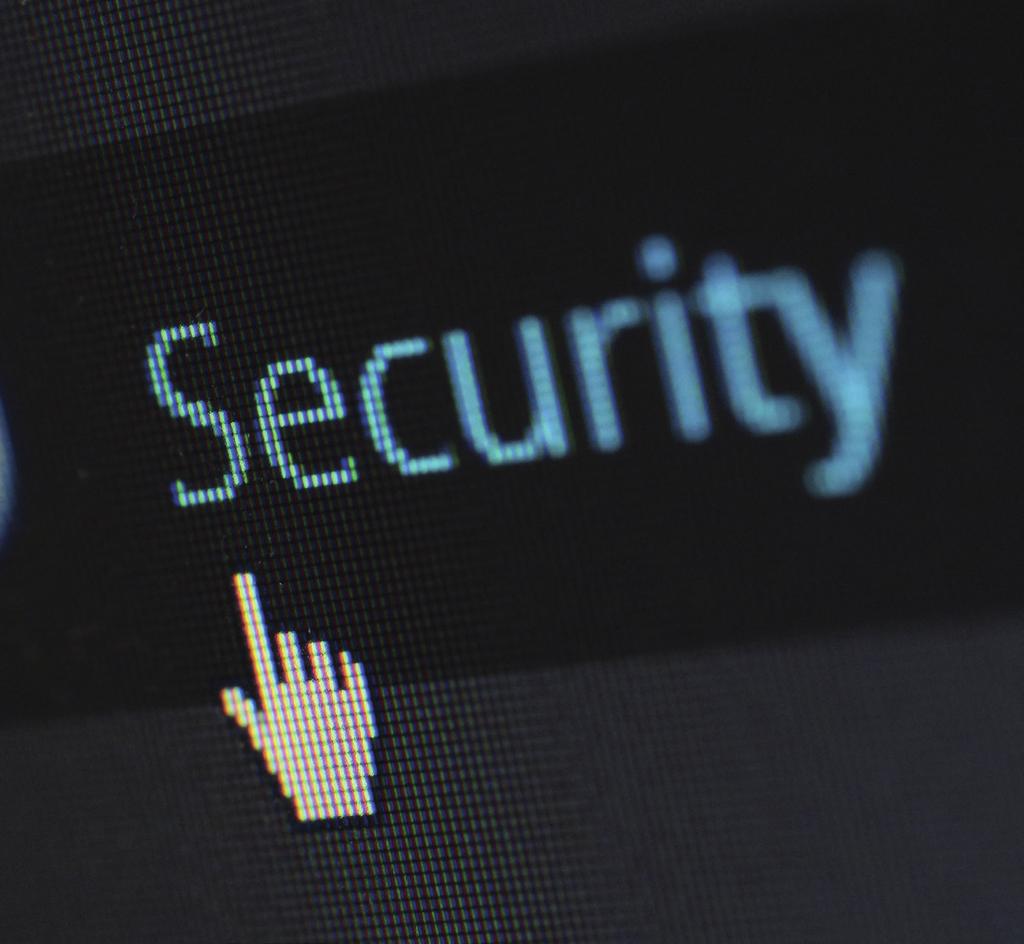 SOKSZÍNŰ PROGRAMOK FÓKUSZBAN A MINDENNAPOK PROFIL - evolúciós zsákutca egy felvonásban Cyberbullying, vagyis internetes zaklatás a drámapedagógia eszközeivel Angol Nyelvet Emelt Szinten Oktató