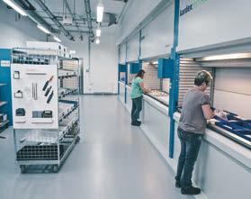 Vertical Lift Family Kardex Remstar XP: Dinamikus liftes rendszer a nagy sűrűségű raktározásért kis alapterületen A Kardex Remstar függőleges liftrendszerei moduláris felépítésű automatizált