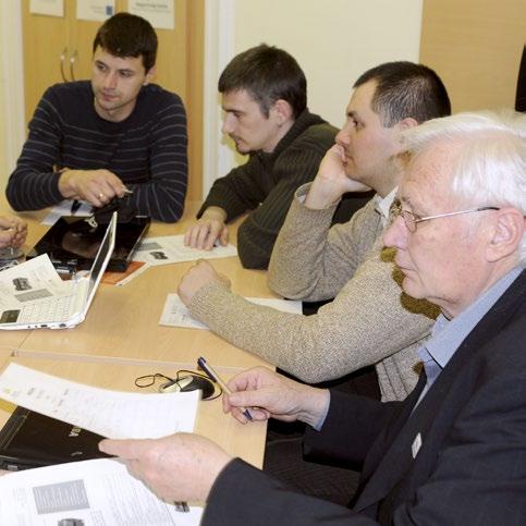 grupa takođe obuhvata i univerzitete, geografske, hidrološke i geoinformatičke departmane, druge istraživačke institucije i grupe koje koriste ili publikuju rezultate projekta direktno ili indirektno.