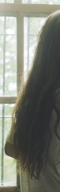 RENDEZŐ: Deniz Gamze Ergüven FORGATÓKÖNYV: Deniz Gamze Ergüven, Alice Winocour SZEREPLŐK: Güneş Nezihe Şensoy, Elit Iscan, Doğa Zeynep Doğuşlu, Tugba Sunguroglu, Ilayda Akdogan, Nihal G.