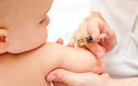 Oltóanyag tárolás Nemzeti Immunizációs Program oltóanyagai a háziorvosi rendelőkben, védőnői tanácsadókban tárolódnak - 0-6 éves gyermekek életkorhoz kötött védőoltásai - Iskolai kampányoltások