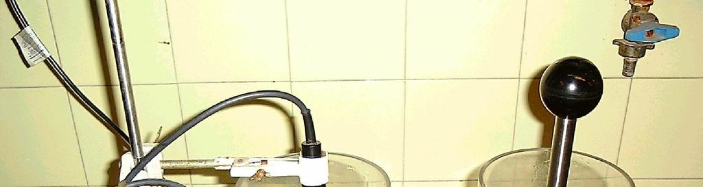 A felületen beoldódó oxigén hatása a denitrifikáció sebességére C-forrás