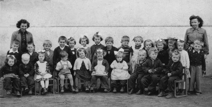 László, Hajszán György, Németh János S liva: Teklits Ferencné Mária (Bognarova) i Dezső