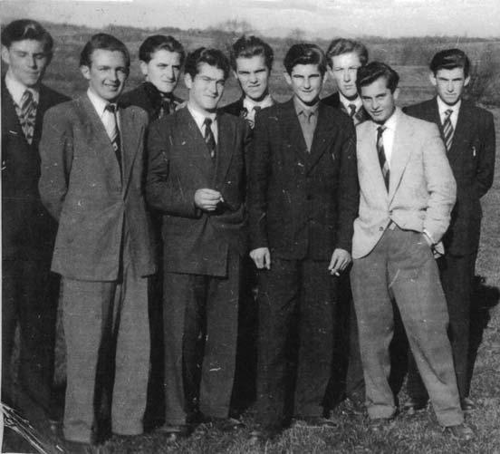 Teško je bilo, al i lipo... 17 Spominki onih, koji su vani ostali... Jánny János: Ni bilo teško projt iz Petrovoga Sela u nepoznati svit, kad je žitak u onu dob jako ločest bil.