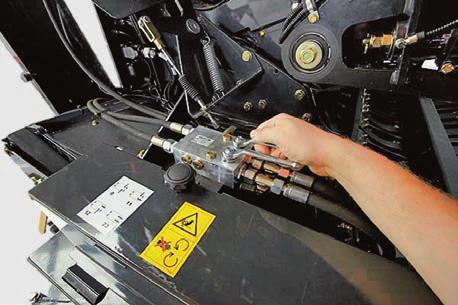 3 különböző típusú KUHN OC aprító rendszer rendelhető (ezek elérhetősége az adott LSB modellváltozattól függ): - OC 10 Az OC 10 70 mm-es elméleti apríték méretet tesz lehetővé.
